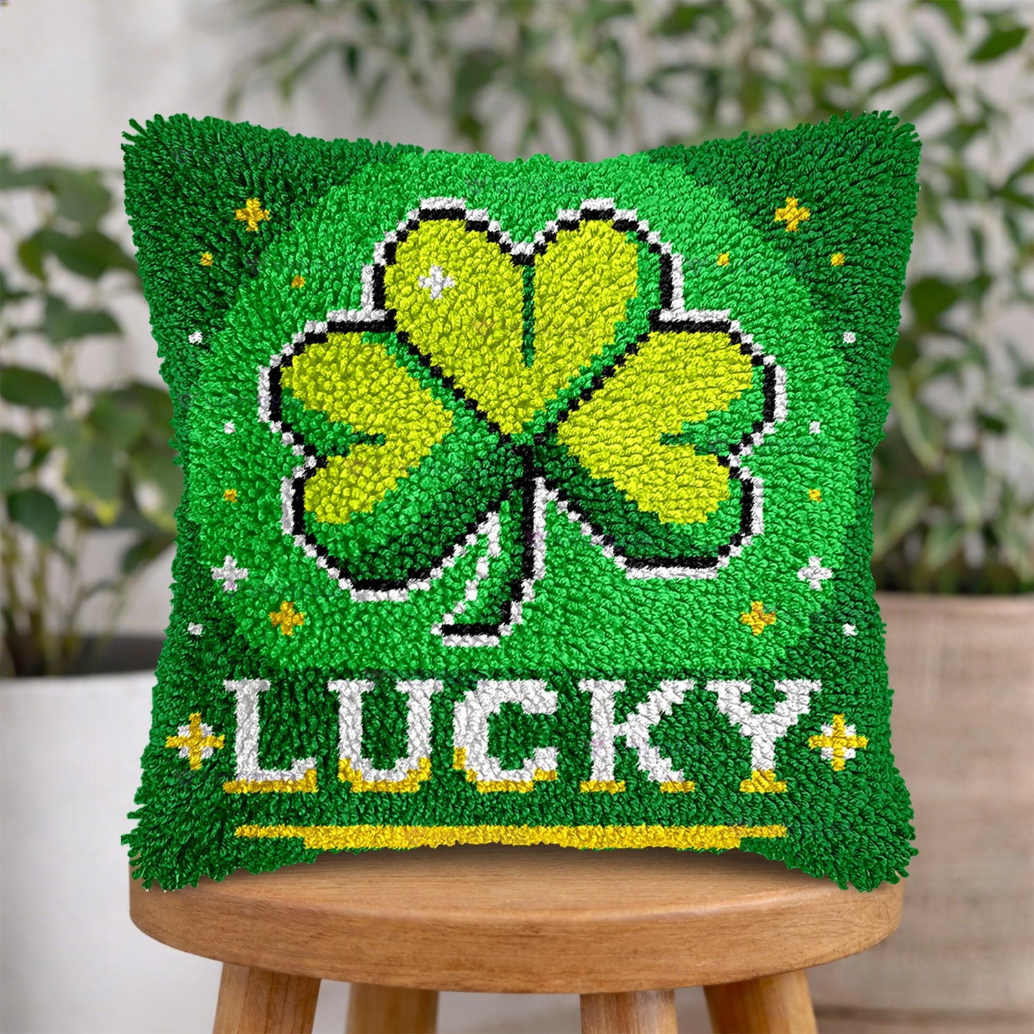 St. Patrick’s Day Latch Hook Pillow Kit