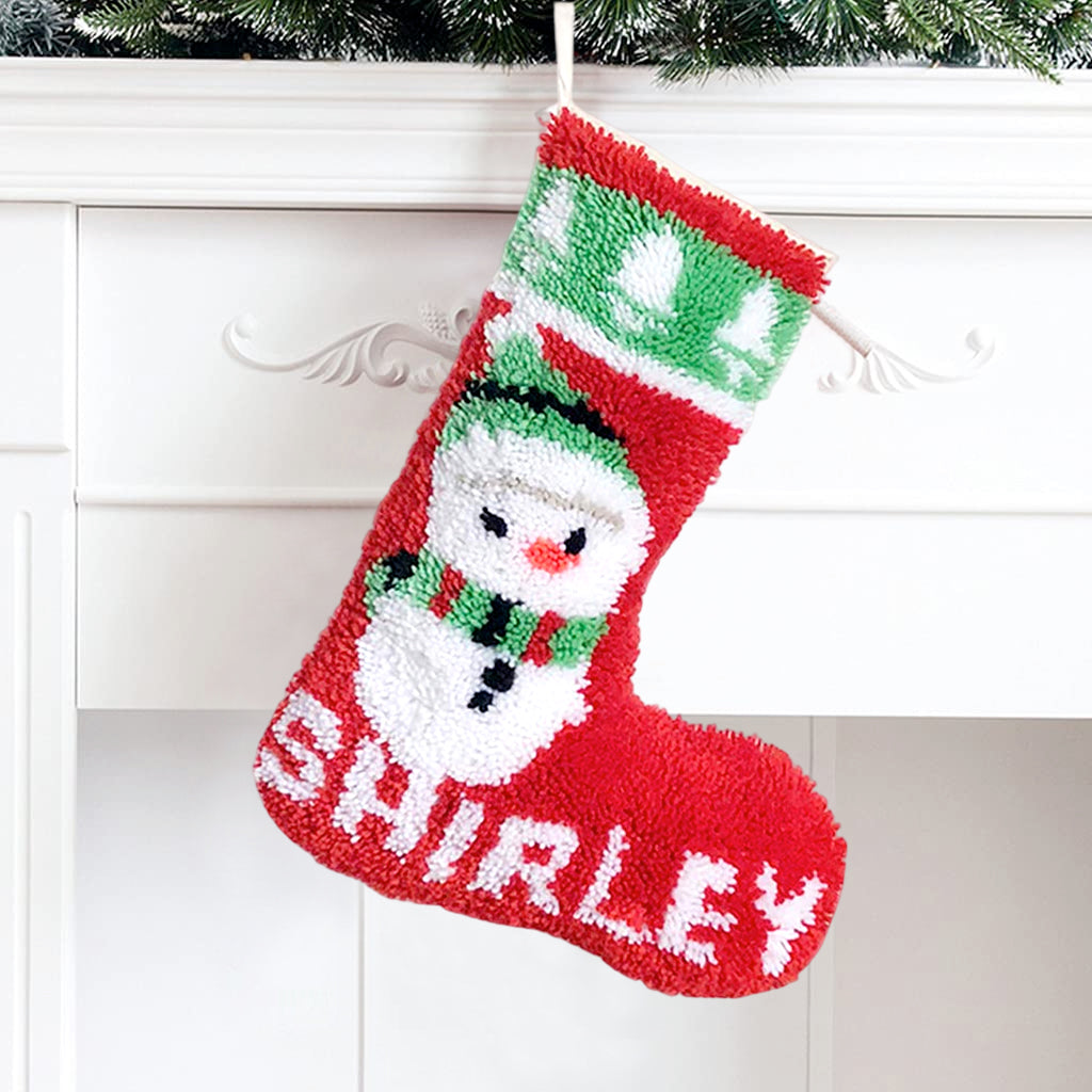 Kits de ganchillo para principiantes para hacer un calcetín navideño de muñeco de nieve
