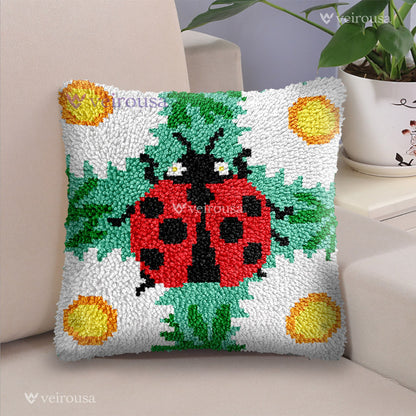Mariquita y flores - Kit de almohada de gancho