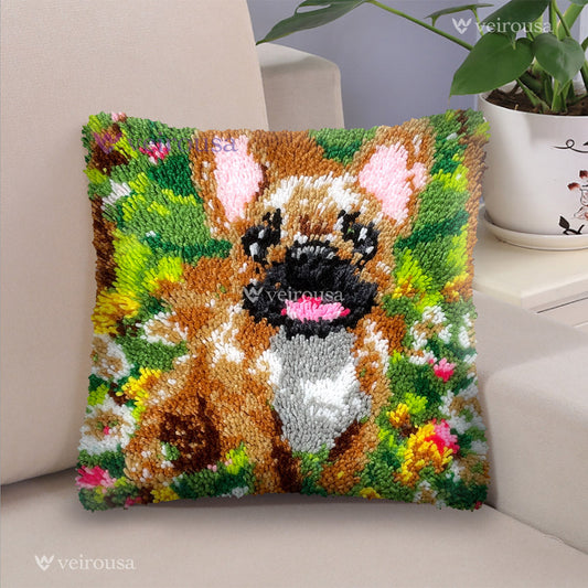 Veirousa Baby French Bulldog Latch Hook Pillow Kit