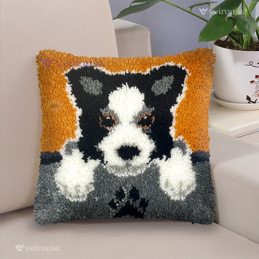 Veirousa Border Collie Puppy Latch Hook Pillow Kit