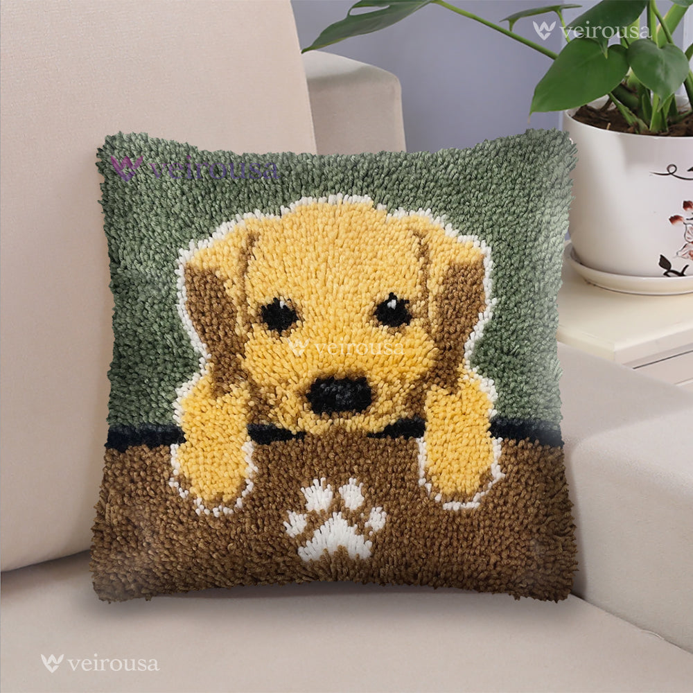 Veirousa Labrador Puppy Latch Hook Pillow Kit