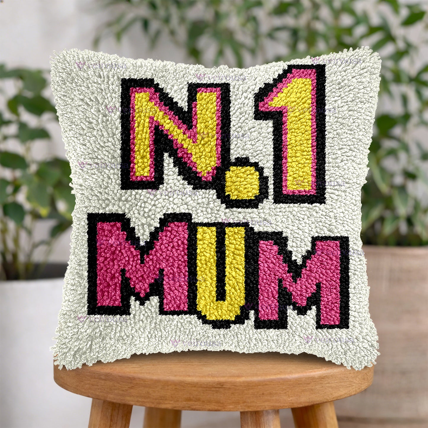 Veirousa No.1 Mom Design Latch Hook Pillow Kit