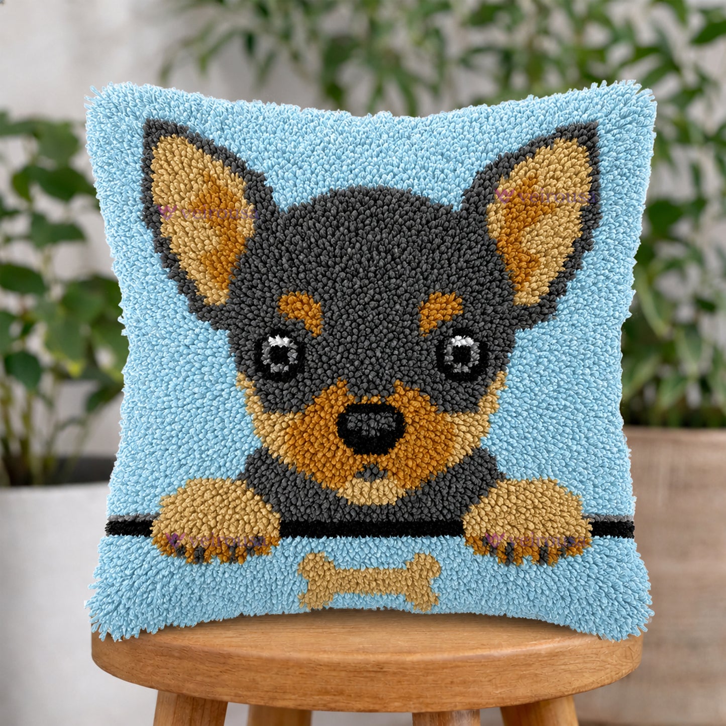 Chihuahua Puppy Latch Hook Pillow Kit